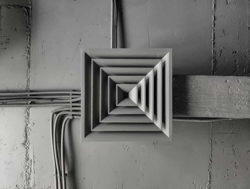removing mold from air conditioning ducts